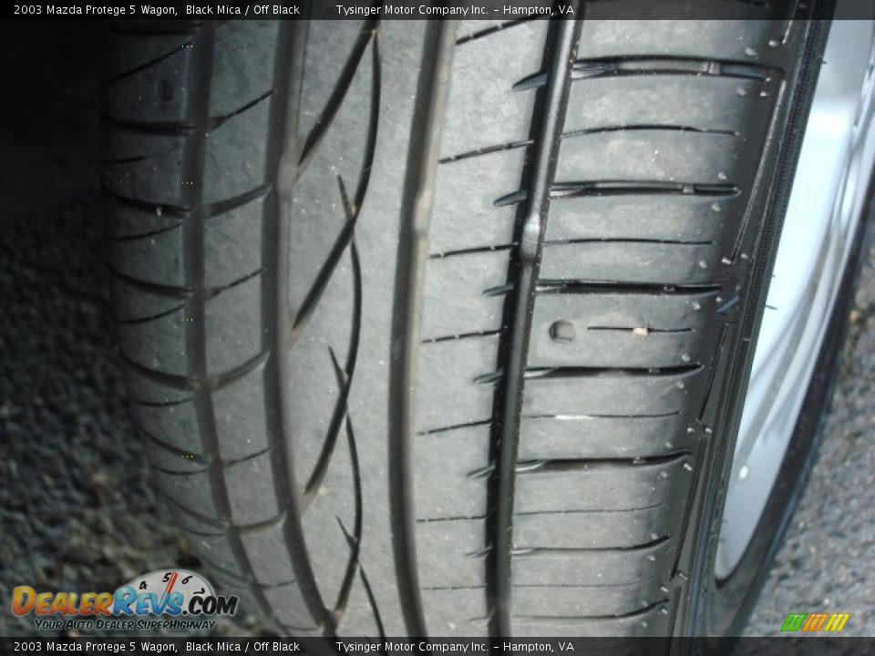 2003 Mazda Protege 5 Wagon Black Mica / Off Black Photo #18
