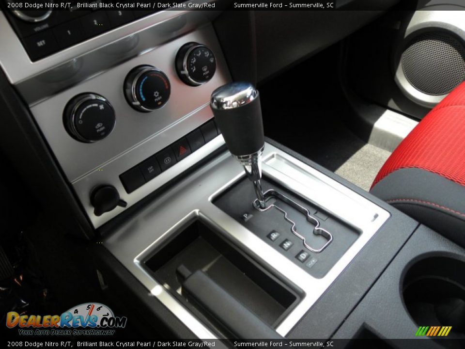 2008 Dodge Nitro R/T Shifter Photo #22