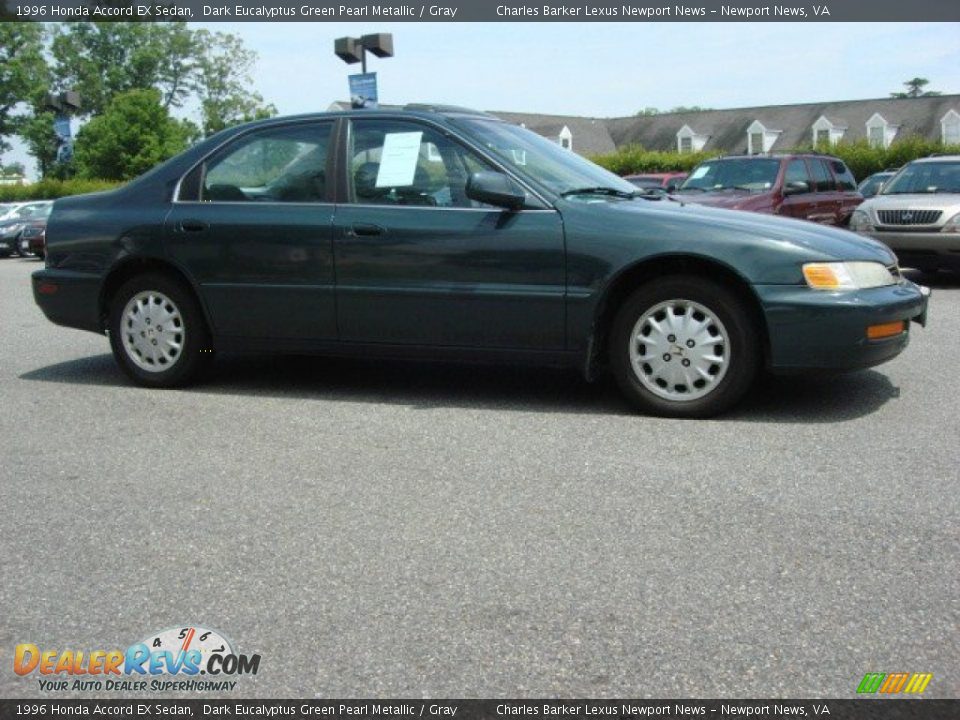 1996 Honda Accord EX Sedan Dark Eucalyptus Green Pearl Metallic / Gray Photo #2