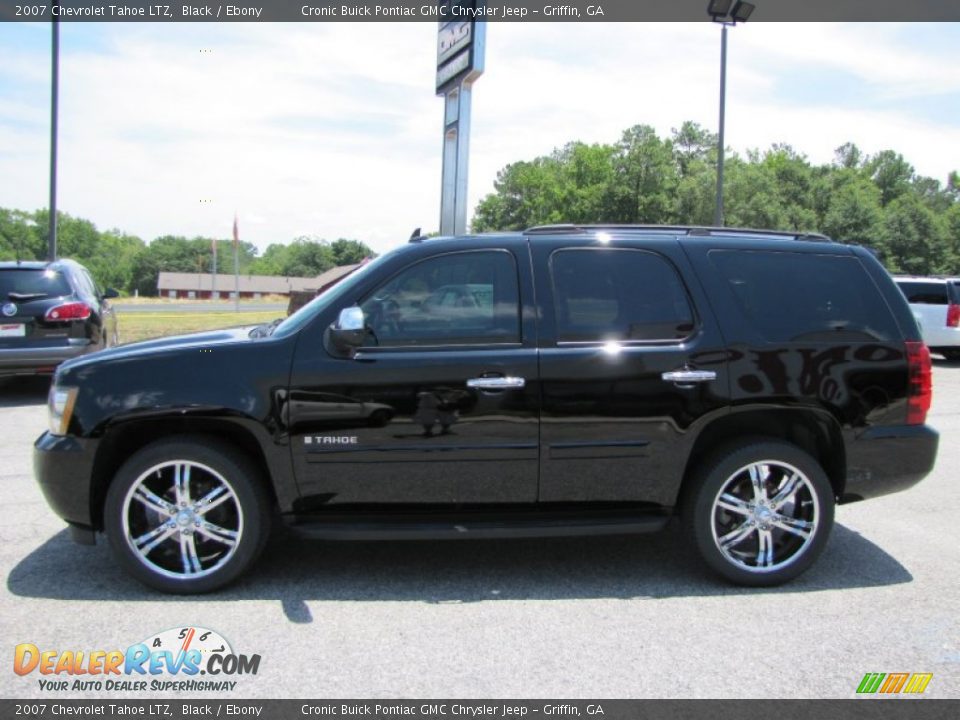 Custom Wheels of 2007 Chevrolet Tahoe LTZ Photo #4