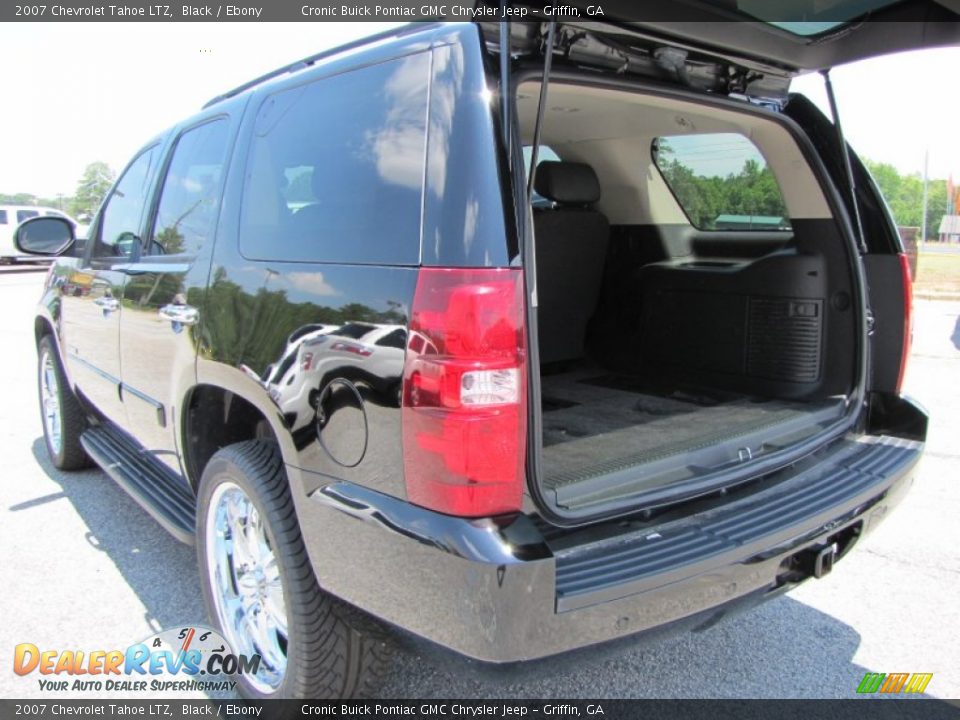 2007 Chevrolet Tahoe LTZ Black / Ebony Photo #16