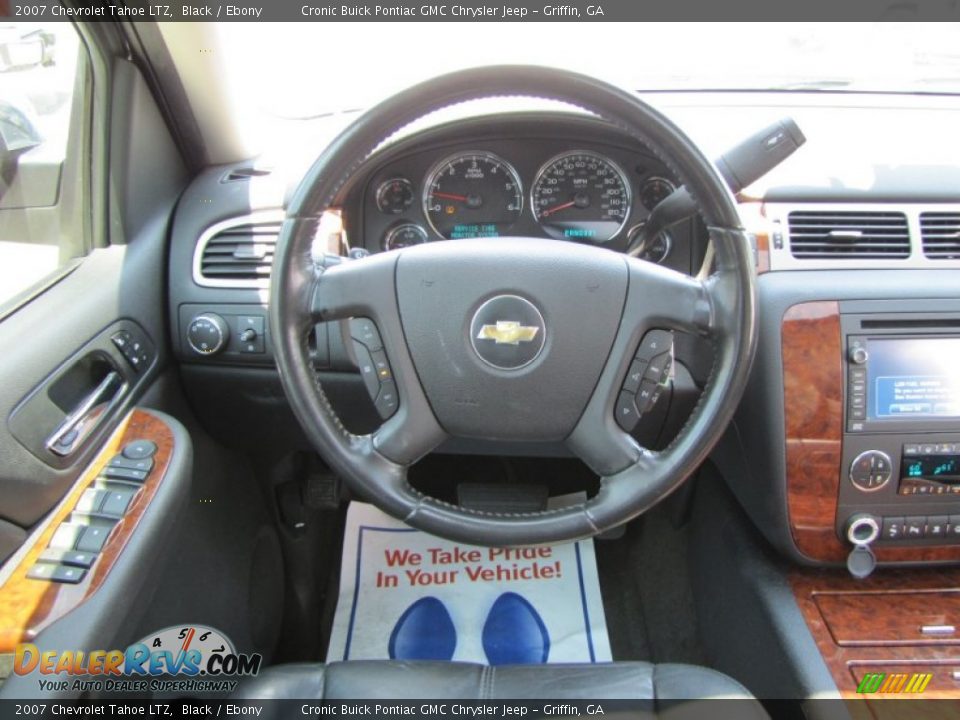 2007 Chevrolet Tahoe LTZ Steering Wheel Photo #22