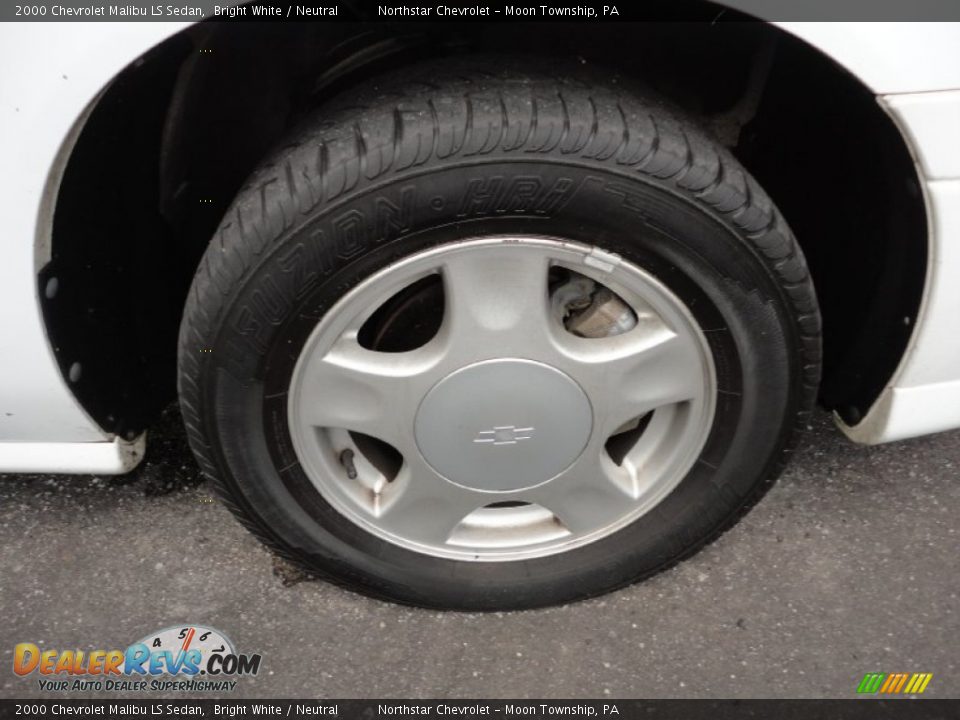 2000 Chevrolet Malibu LS Sedan Wheel Photo #6