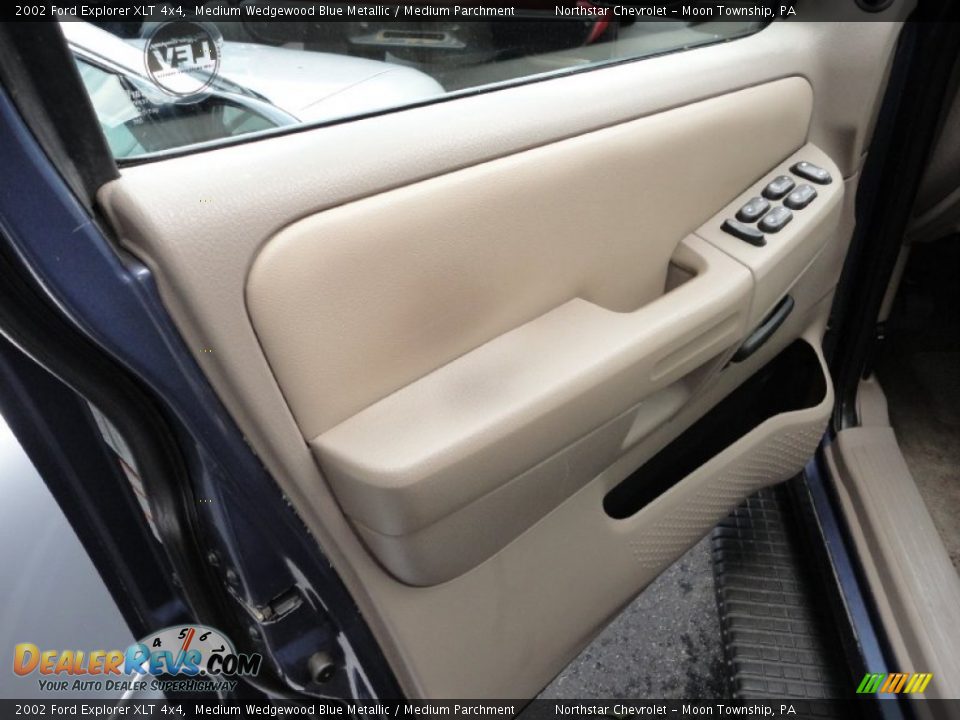 2002 Ford Explorer XLT 4x4 Medium Wedgewood Blue Metallic / Medium Parchment Photo #7