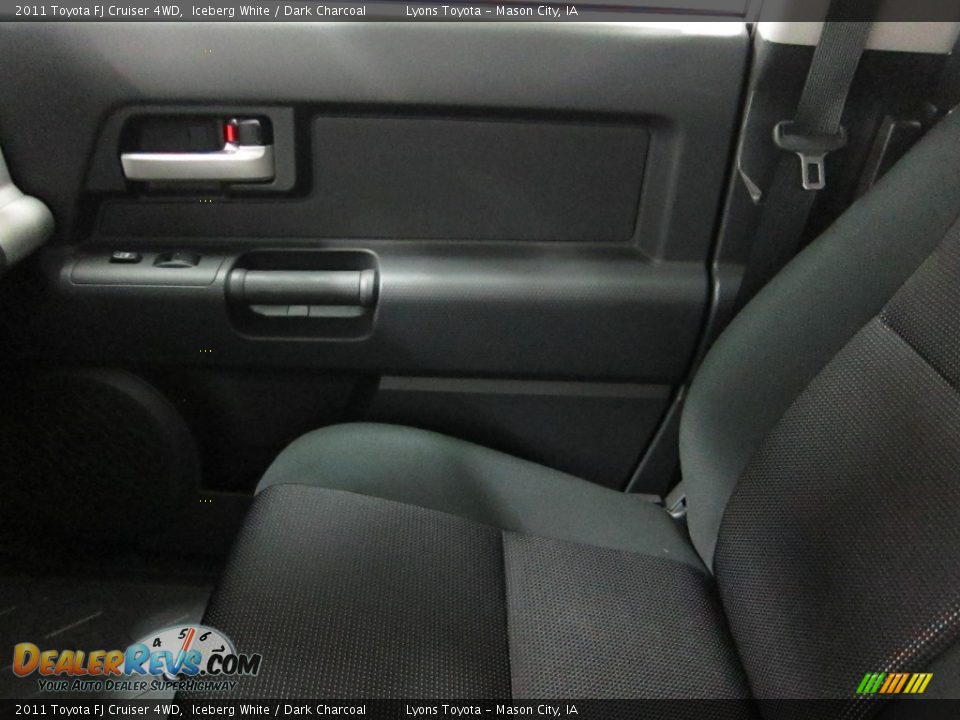 2011 Toyota FJ Cruiser 4WD Iceberg White / Dark Charcoal Photo #10