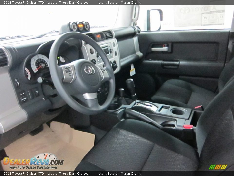 2011 Toyota FJ Cruiser 4WD Iceberg White / Dark Charcoal Photo #12