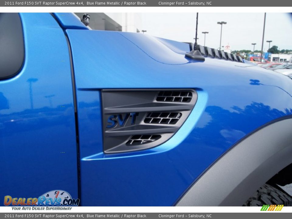 2011 Ford F150 SVT Raptor SuperCrew 4x4 Blue Flame Metallic / Raptor Black Photo #17