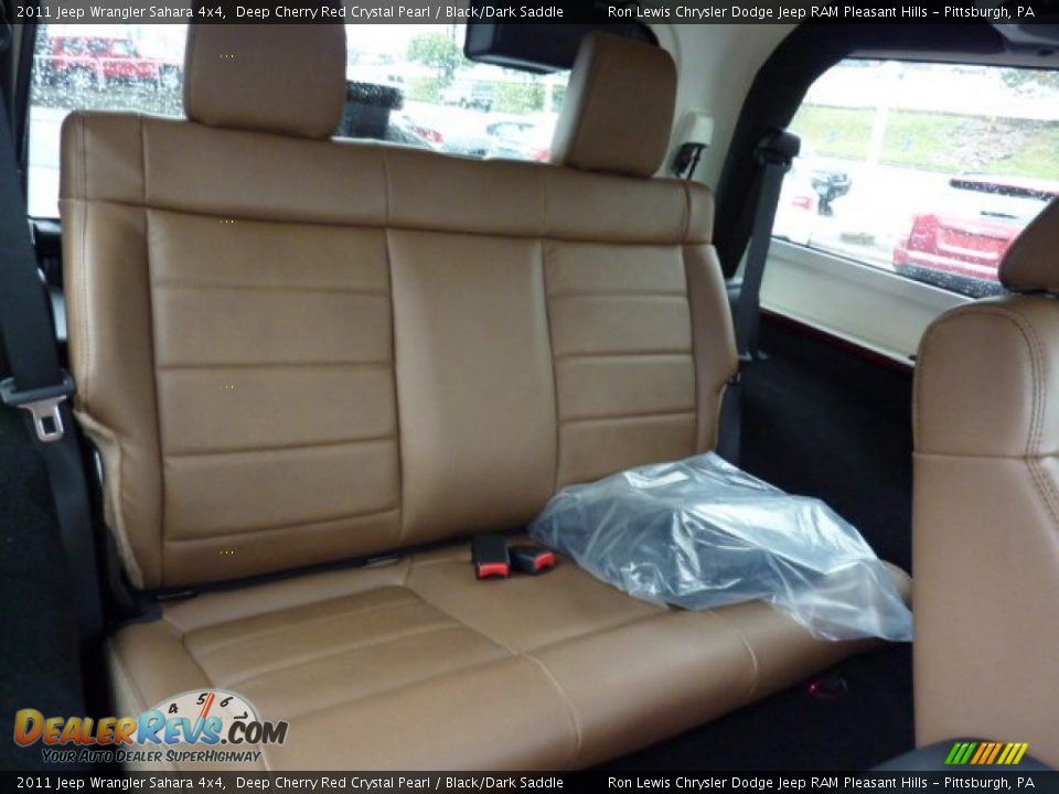 Black/Dark Saddle Interior - 2011 Jeep Wrangler Sahara 4x4 Photo #16