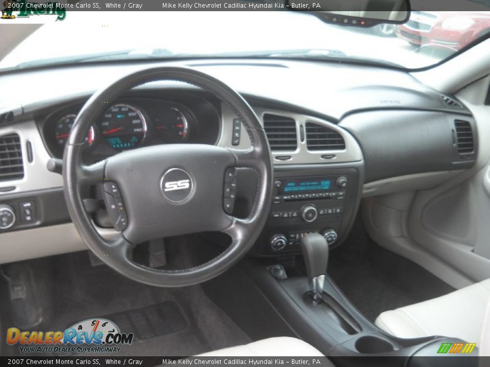Gray Interior - 2007 Chevrolet Monte Carlo SS Photo #12