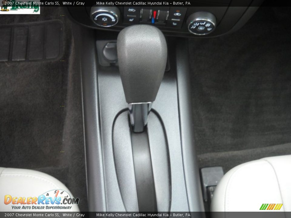 2007 Chevrolet Monte Carlo SS White / Gray Photo #18