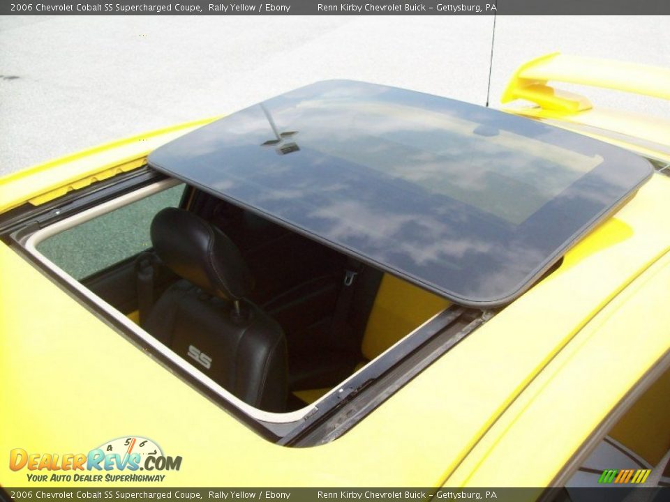 2006 Chevrolet Cobalt SS Supercharged Coupe Rally Yellow / Ebony Photo #31