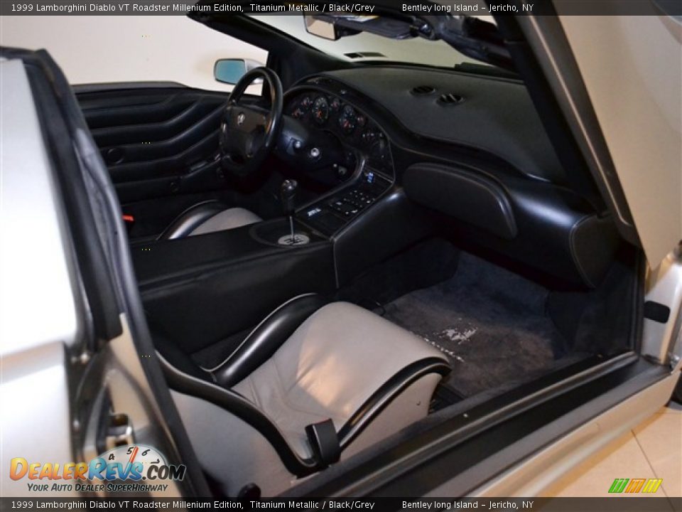 1999 Lamborghini Diablo VT Roadster Millenium Edition Titanium Metallic / Black/Grey Photo #18