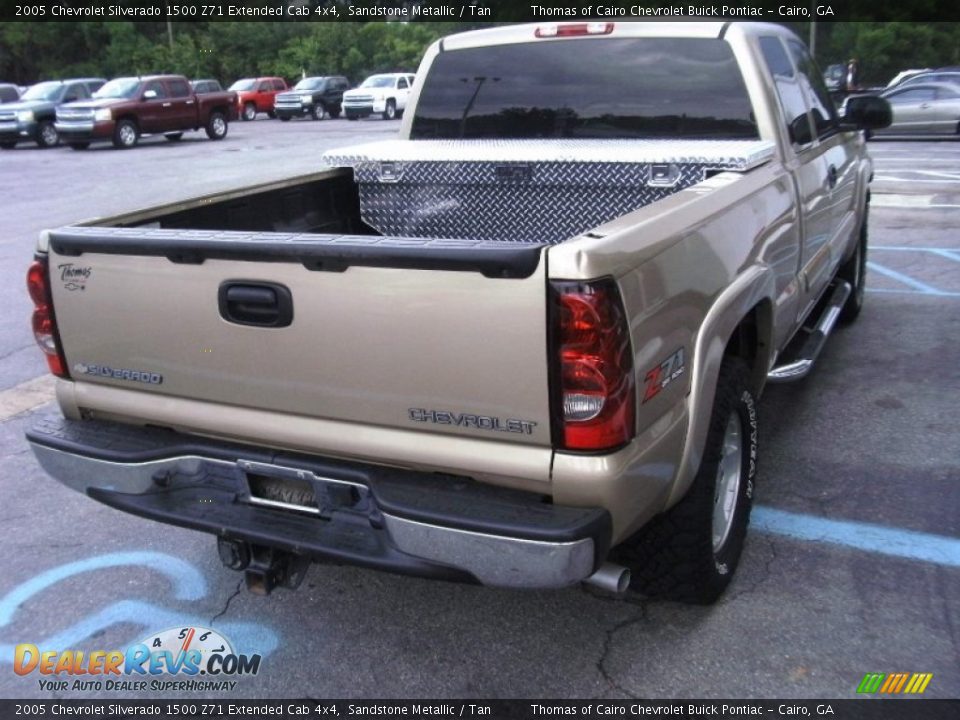 2005 Chevrolet Silverado 1500 Z71 Extended Cab 4x4 Sandstone Metallic / Tan Photo #3