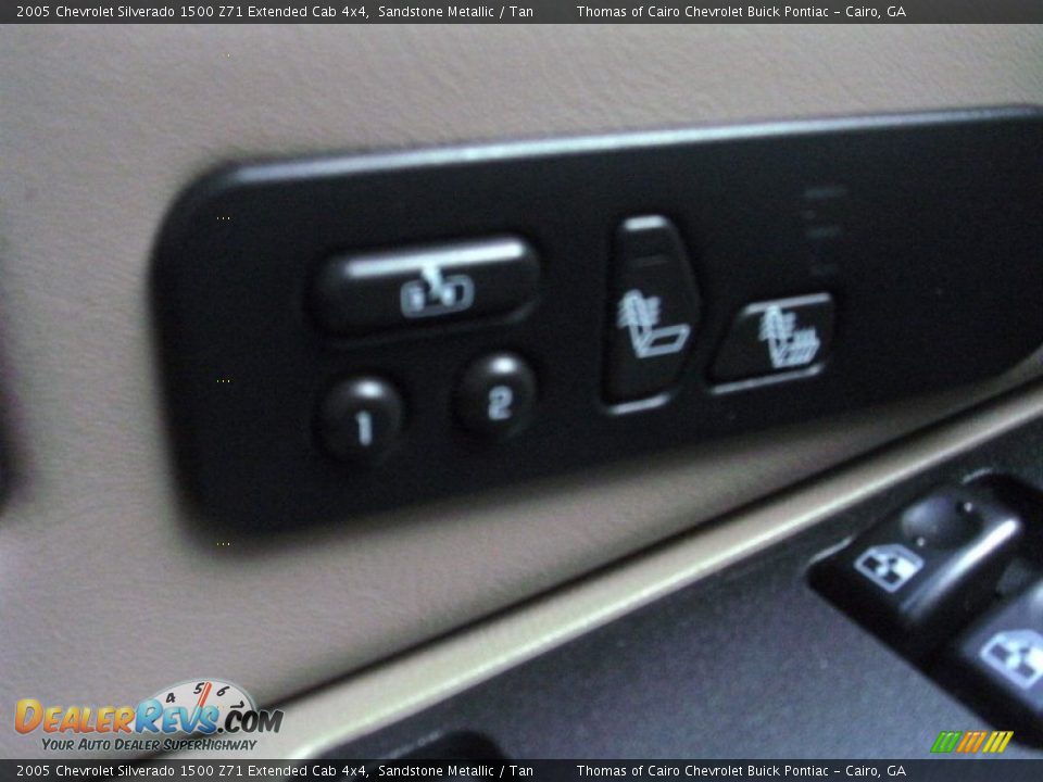 2005 Chevrolet Silverado 1500 Z71 Extended Cab 4x4 Sandstone Metallic / Tan Photo #9