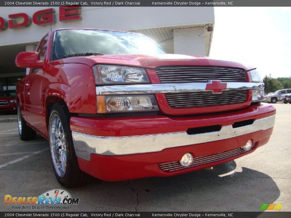 2004 Chevrolet Silverado 1500 LS Regular Cab Victory Red / Dark Charcoal Photo #1