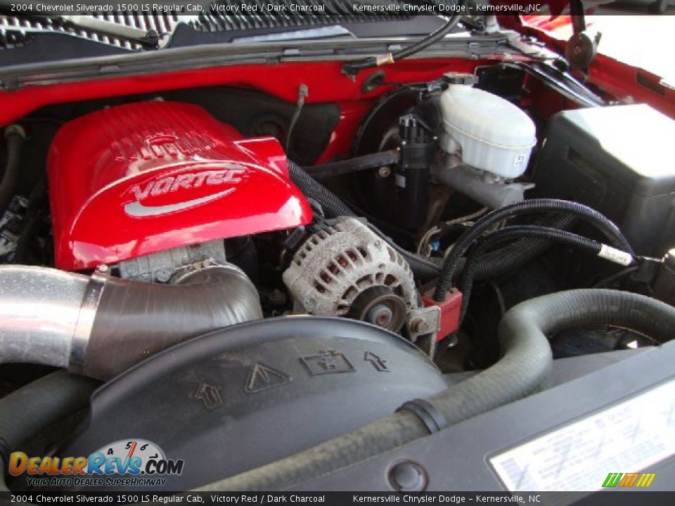 2004 Chevrolet Silverado 1500 LS Regular Cab Victory Red / Dark Charcoal Photo #10