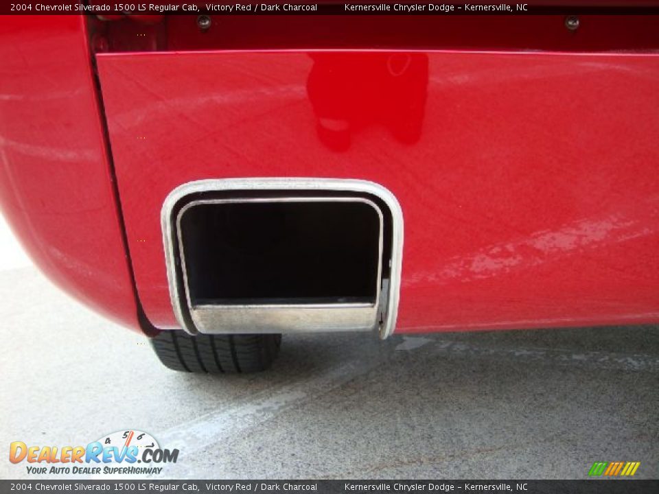 2004 Chevrolet Silverado 1500 LS Regular Cab Victory Red / Dark Charcoal Photo #34