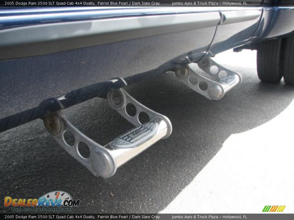 2005 Dodge Ram 3500 SLT Quad Cab 4x4 Dually Patriot Blue Pearl / Dark Slate Gray Photo #21