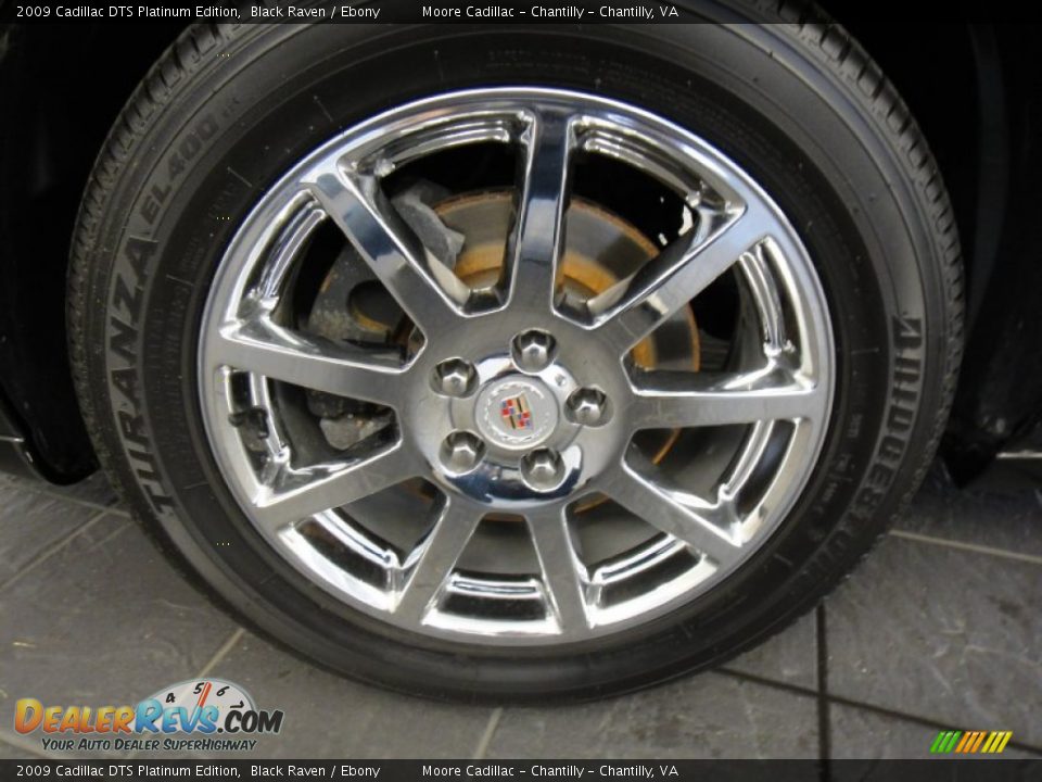2009 Cadillac DTS Platinum Edition Wheel Photo #9