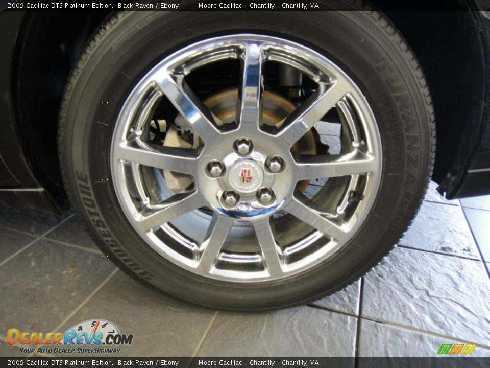 2009 Cadillac DTS Platinum Edition Wheel Photo #10