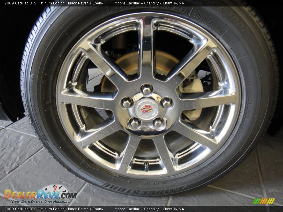 2009 Cadillac DTS Platinum Edition Wheel Photo #11
