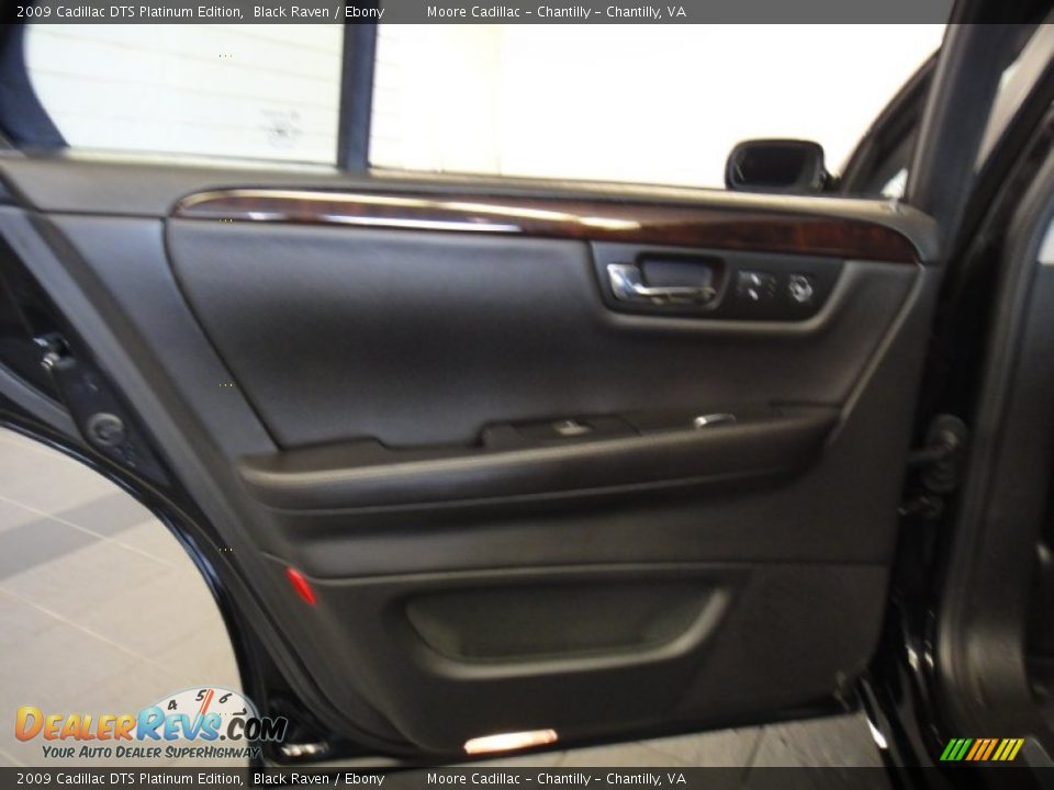 2009 Cadillac DTS Platinum Edition Black Raven / Ebony Photo #15