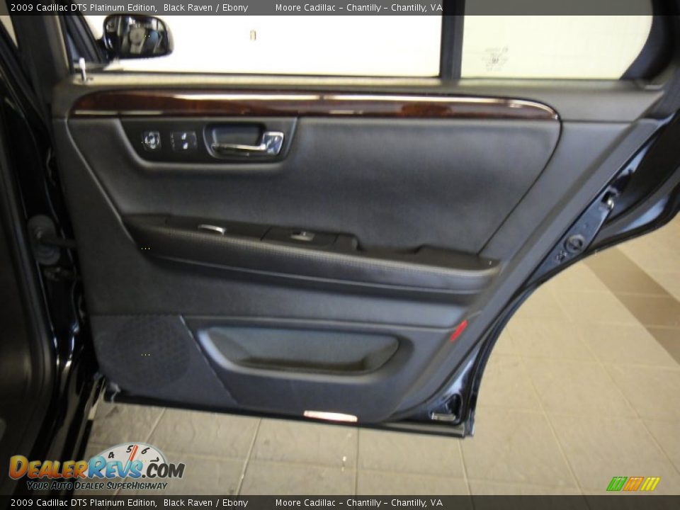 2009 Cadillac DTS Platinum Edition Black Raven / Ebony Photo #17