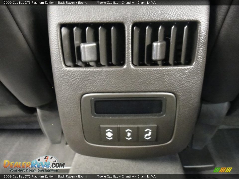 2009 Cadillac DTS Platinum Edition Black Raven / Ebony Photo #24
