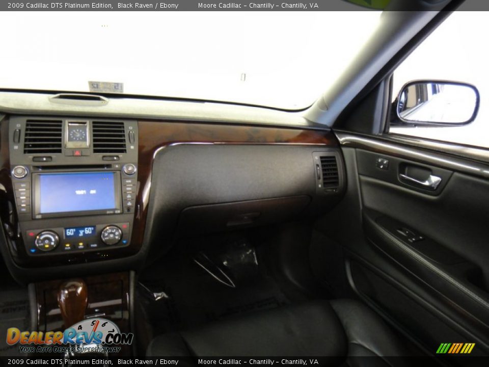 2009 Cadillac DTS Platinum Edition Black Raven / Ebony Photo #28