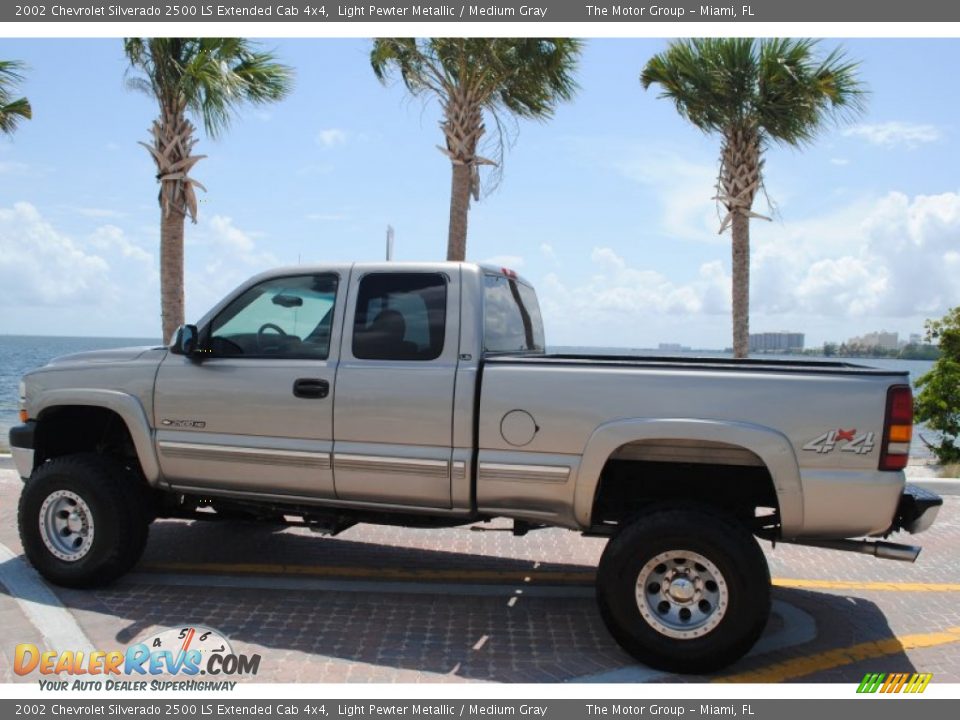 Light Pewter Metallic 2002 Chevrolet Silverado 2500 LS Extended Cab 4x4 Photo #3