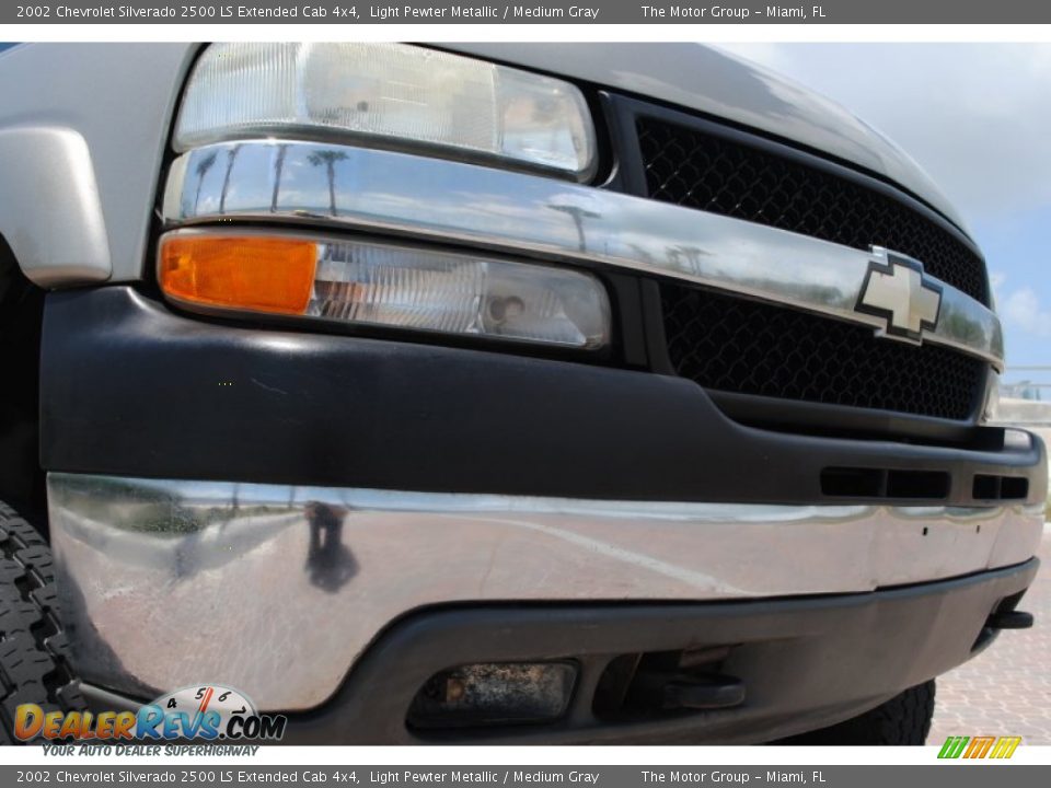 2002 Chevrolet Silverado 2500 LS Extended Cab 4x4 Light Pewter Metallic / Medium Gray Photo #15