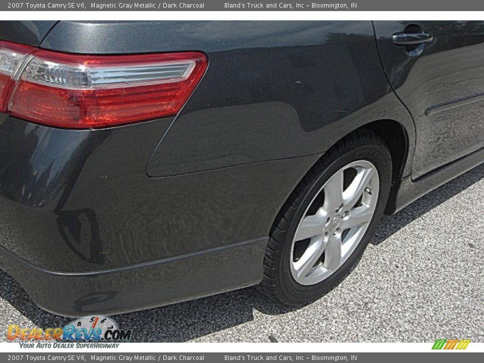 2007 Toyota Camry SE V6 Magnetic Gray Metallic / Dark Charcoal Photo #4