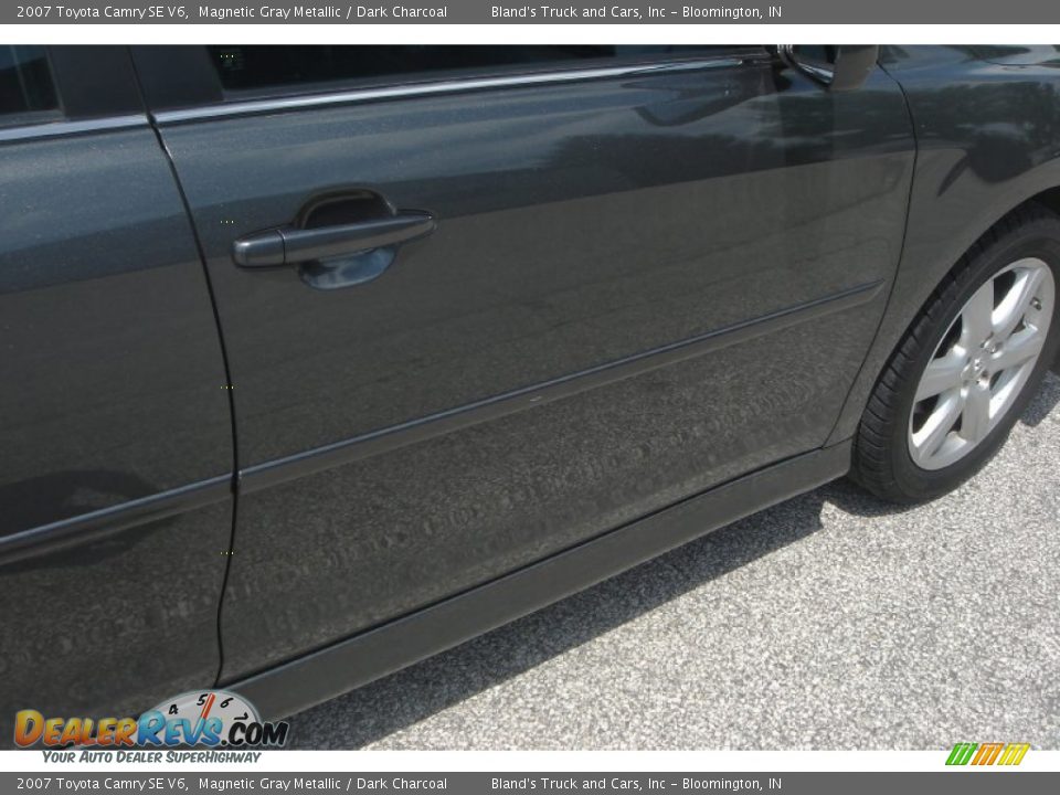 2007 Toyota Camry SE V6 Magnetic Gray Metallic / Dark Charcoal Photo #7