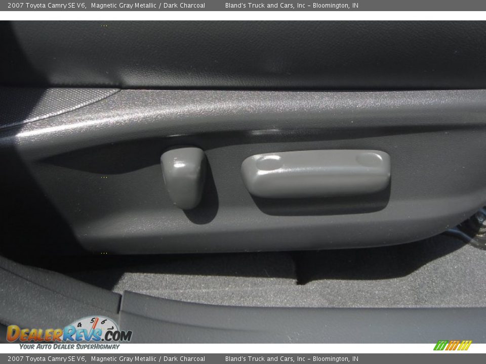 2007 Toyota Camry SE V6 Magnetic Gray Metallic / Dark Charcoal Photo #11