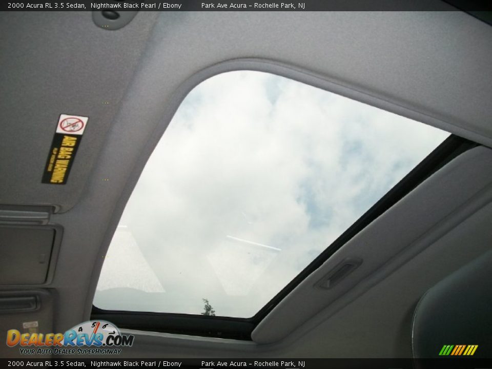 Sunroof of 2000 Acura RL 3.5 Sedan Photo #21