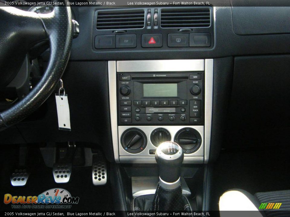2005 Volkswagen Jetta GLI Sedan Blue Lagoon Metallic / Black Photo #21