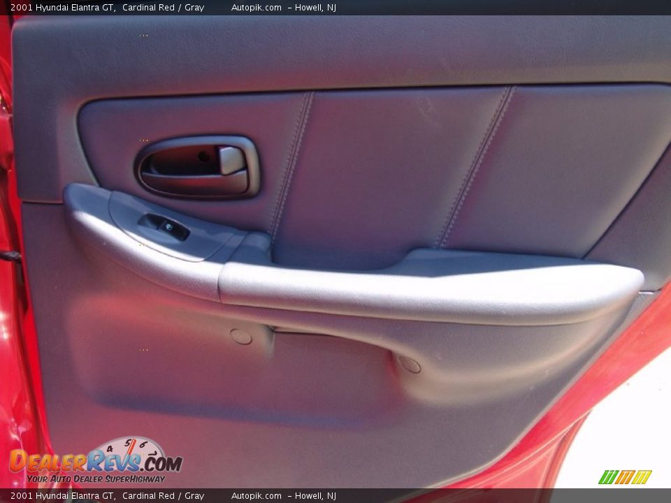 2001 Hyundai Elantra GT Cardinal Red / Gray Photo #15