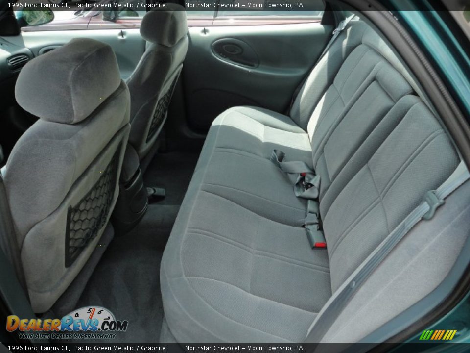 1996 Ford Taurus GL Pacific Green Metallic / Graphite Photo #9