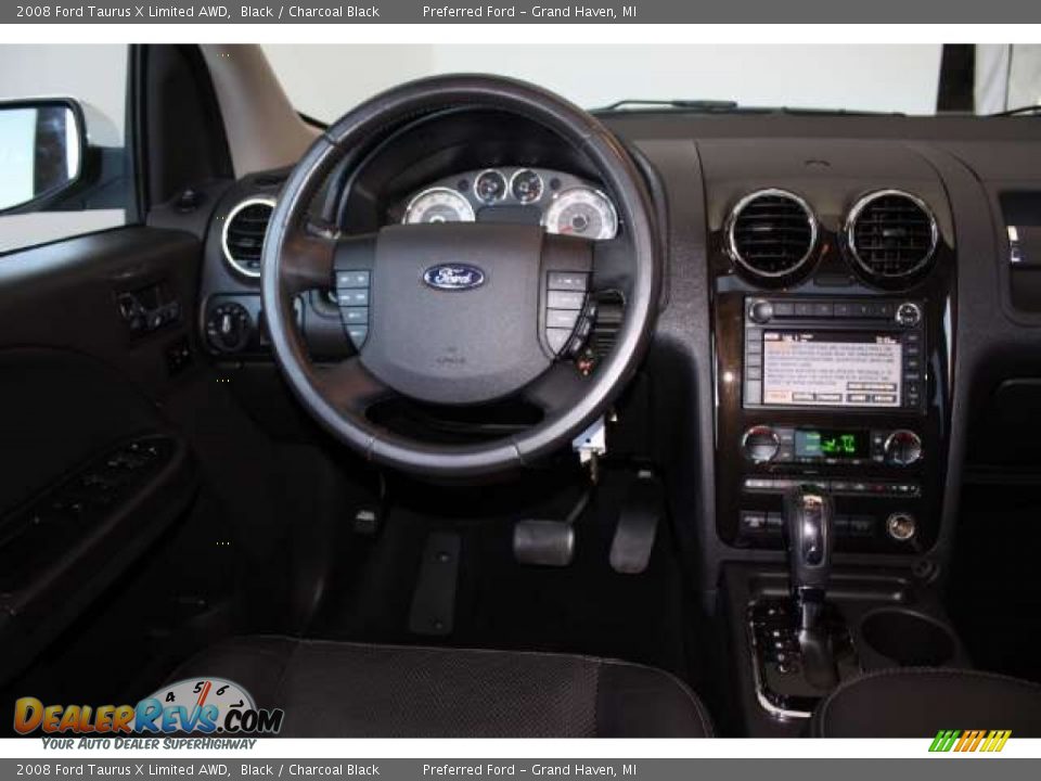 2008 Ford Taurus X Limited AWD Black / Charcoal Black Photo #11