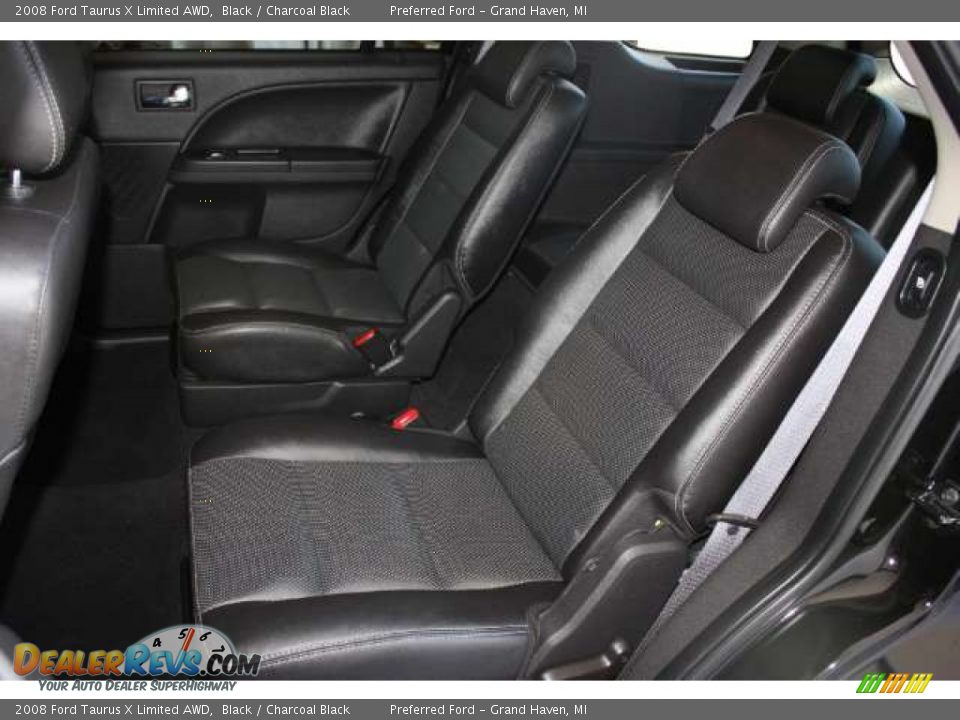 2008 Ford Taurus X Limited AWD Black / Charcoal Black Photo #17