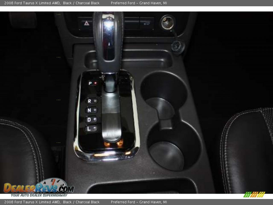 2008 Ford Taurus X Limited AWD Black / Charcoal Black Photo #24