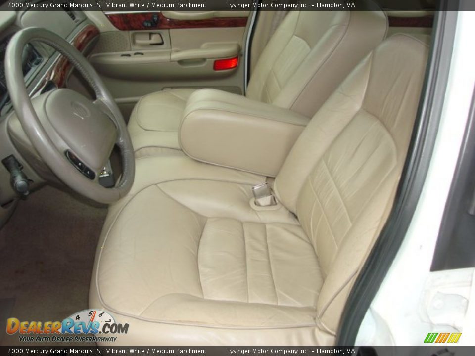 2000 Mercury Grand Marquis LS Vibrant White / Medium Parchment Photo #9