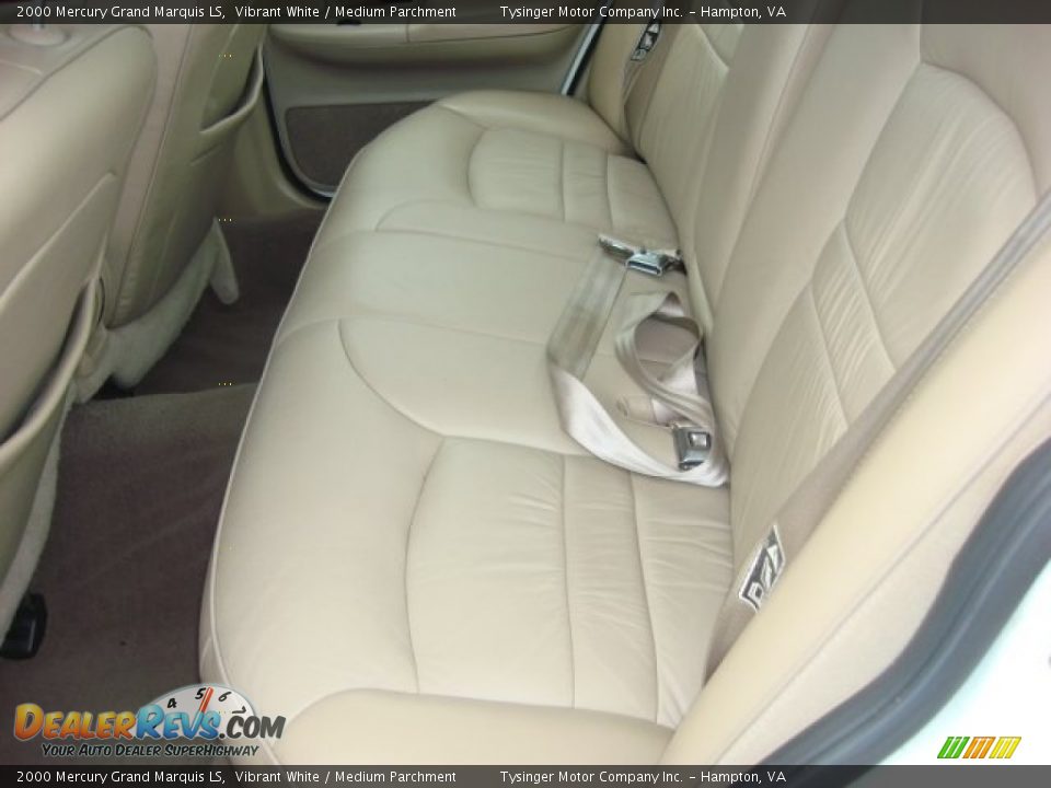 2000 Mercury Grand Marquis LS Vibrant White / Medium Parchment Photo #10