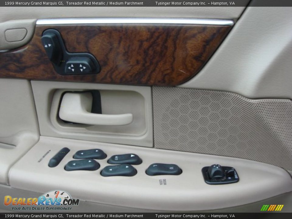 Controls of 1999 Mercury Grand Marquis GS Photo #11