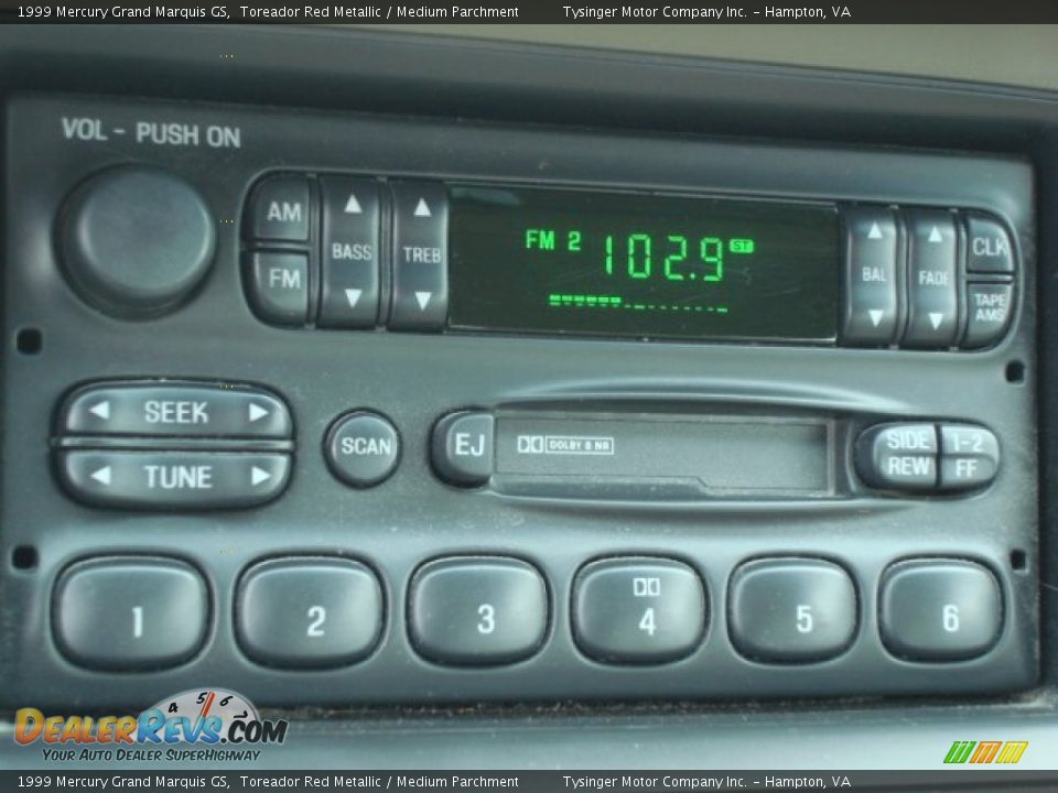 Controls of 1999 Mercury Grand Marquis GS Photo #13