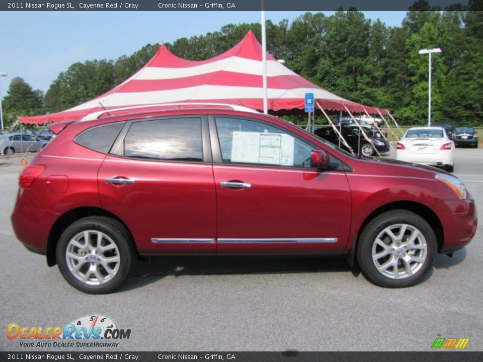 2011 Nissan rogue cayenne red #5