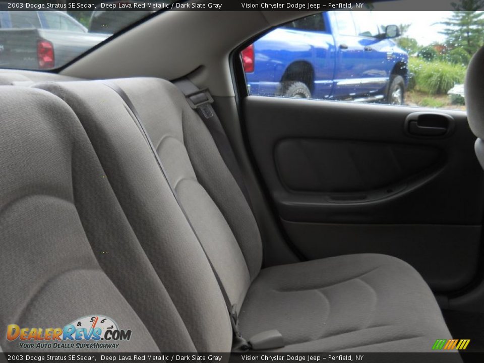 2003 Dodge Stratus SE Sedan Deep Lava Red Metallic / Dark Slate Gray Photo #8