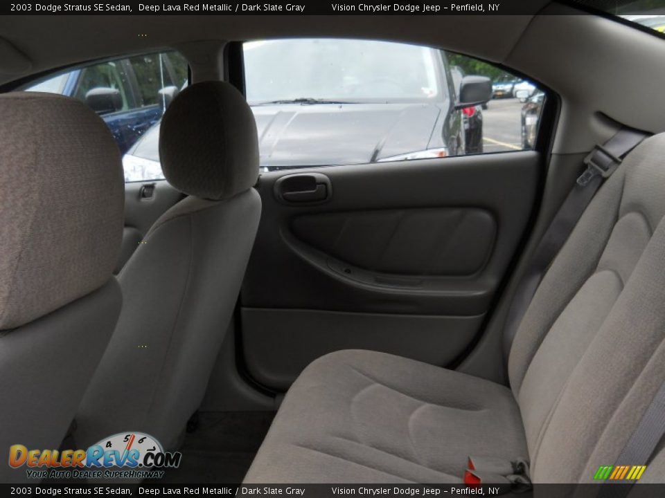2003 Dodge Stratus SE Sedan Deep Lava Red Metallic / Dark Slate Gray Photo #19