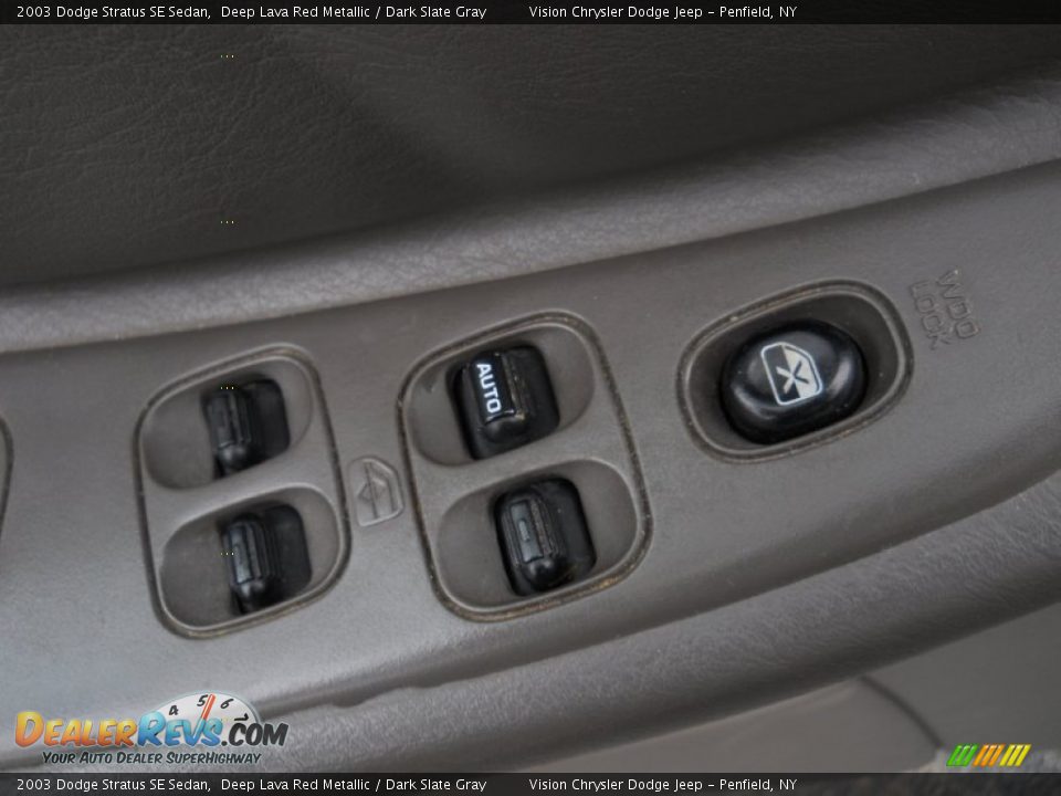 2003 Dodge Stratus SE Sedan Deep Lava Red Metallic / Dark Slate Gray Photo #21