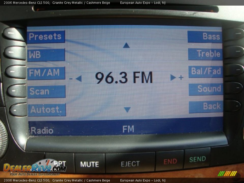 2006 Mercedes-Benz CLS 500 Granite Grey Metallic / Cashmere Beige Photo #28
